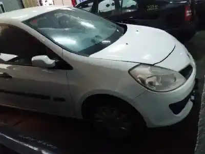 Veículo de Sucata renault clio iii 20 aniversario do ano 2006 alimentado k9k t7