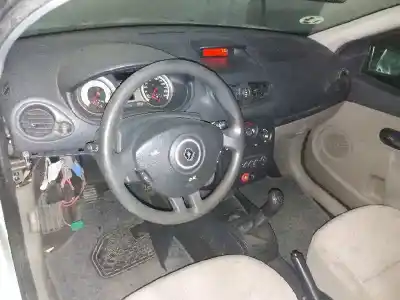 Veículo de Sucata renault clio iii 20 aniversario do ano 2006 alimentado k9k t7