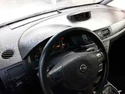 Veicolo di demolizione opel meriva cosmo dell'anno 2003 alimentato z16xe