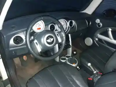 Здавання транспортного засобу mini mini (r50, r53) cooper року 2004 потужний  Здавання транспортного засобу mini mini (r50, r53) cooper року 2004 потужний