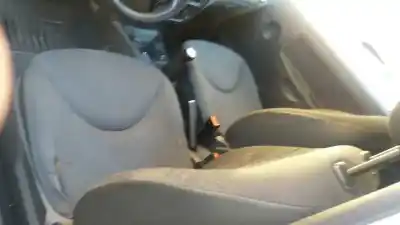 Veículo de Sucata citroen c2 empresa do ano 2006 alimentado 8hz