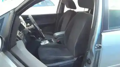 Здавання транспортного засобу ford focus c-max (cap) ambiente (d) року 2005 потужний g8da