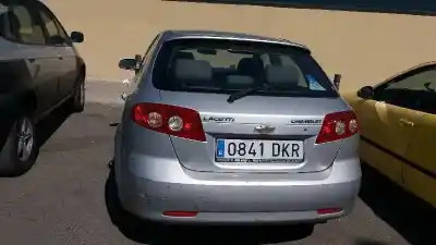 Vehicul casat chevrolet lacetti cdx al anului 2005 alimentat f16d3