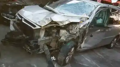 Veículo de Sucata citroen c8 2.2 hdi 16v premier ii do ano 2005 alimentado 4hwdw12ted4