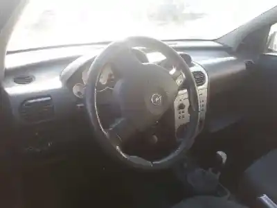 Veicolo di demolizione opel corsa c cosmo dell'anno 2004 alimentato z13dt