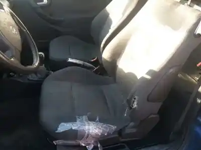 Veicolo di demolizione opel corsa c cosmo dell'anno 2004 alimentato z13dt