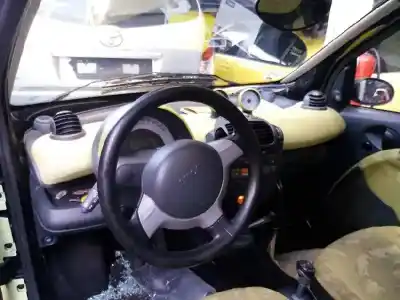 Scrapping Vehicle smart coupe cdi of the year 2004 powered om660940