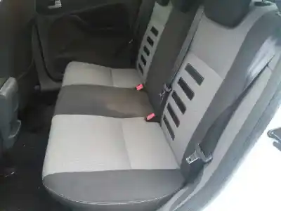 Véhicule à la ferraille ford focus lim. (cb4) trend de l'année 2010 alimenté hhda