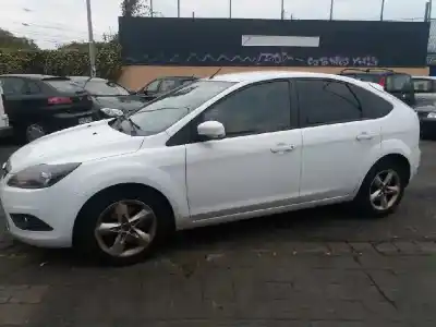 Véhicule à la ferraille ford focus lim. (cb4) trend de l'année 2010 alimenté hhda