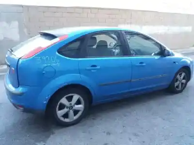 Veículo de Sucata ford focus berlina (cap) ghia do ano 2005 alimentado g8da