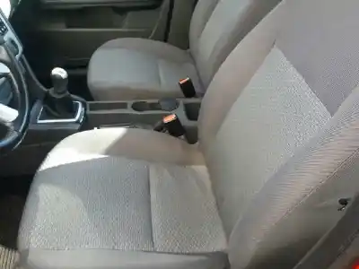 Veículo de Sucata ford focus berlina (cap) ghia do ano 2005 alimentado g8da