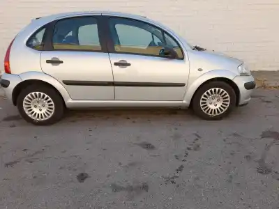 Veículo de Sucata citroen c3 1.4 hdi exclusive do ano 2003 alimentado 8hx