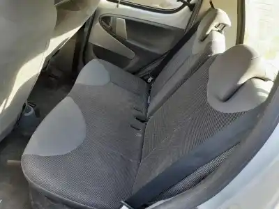 Veículo de Sucata peugeot 107 básico do ano 2007 alimentado 1kr