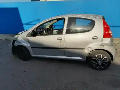 Veículo de Sucata peugeot 107 básico do ano 2007 alimentado 1kr