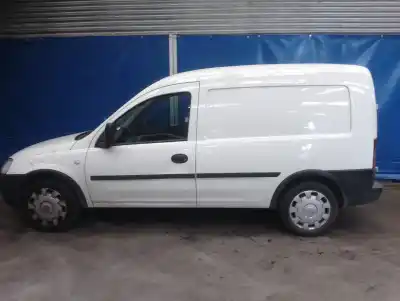 Veículo de Sucata opel combo familiar do ano 2007 alimentado z13dtj
