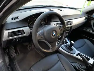 Scrapping Vehicle bmw serie 3 touring (e91) 320d of the year 2007 powered 204d4