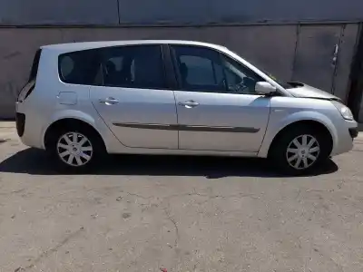 Scrapping Vehicle RENAULT GRAND SCENIC JMJ4 of the year 2007 powered F9Q E8