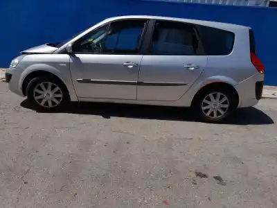 Scrapping Vehicle renault grand scenic jmj4 of the year 2007 powered f9q e8