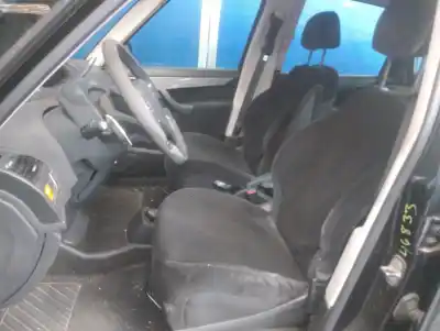 Veículo de Sucata citroen c4 picasso exclusive do ano 2007 alimentado rhj