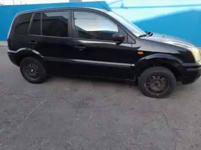 Veículo de Sucata ford fusion (cbk) ambiente do ano 2004 alimentado f6ja