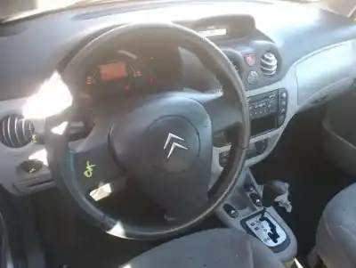 Veículo de Sucata citroen c3 1.4 do ano 2004 alimentado kfv