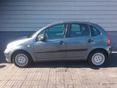 Veículo de Sucata citroen c3 1.4 do ano 2004 alimentado kfv