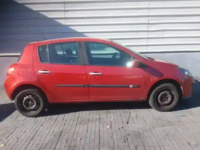 Veículo de Sucata renault clio iii confort dynamique do ano 2006 alimentado k9k714