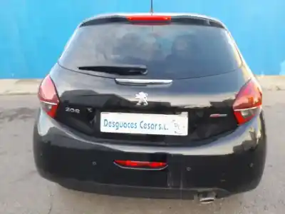 Véhicule à la ferraille peugeot 208 allure de l'année 2017 alimenté bh02