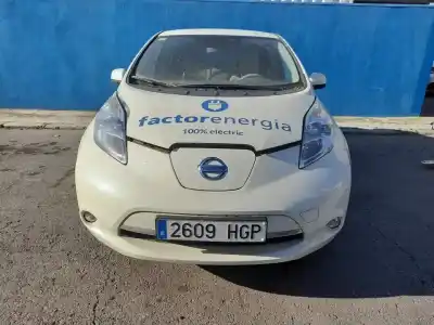 Veicolo di demolizione NISSAN LEAF Basis dell'anno 2011 alimentato EM61