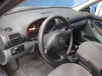 Veículo de Sucata seat leon (1m1) signo do ano 2001 alimentado asv