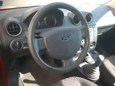 Veículo de Sucata ford fiesta (cbk) ambiente do ano 2003 alimentado fxjb