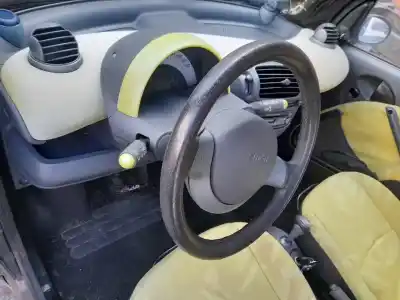 Veicolo di demolizione smart coupe básico (45kw) dell'anno 2003 alimentato g 15