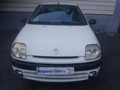 Здавання транспортного засобу RENAULT CLIO II FASE II (B/CB0) Base Authentique року 2001 потужний D4F712