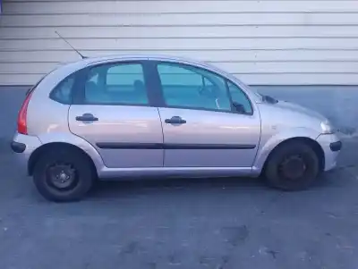 Veículo de Sucata citroen c3 1.4 do ano 2003 alimentado kfv