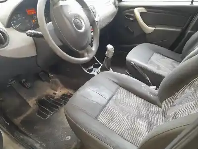 Veicolo di demolizione dacia sandero ambiance dell'anno 2011 alimentato k9k e8