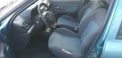 Здавання транспортного засобу renault clio ii fase ii (b/cb0) community року 2005 потужний k9k b7
