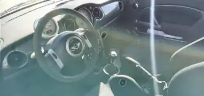 Sloopvoertuig bmw r50 , r53 one d van het jaar 2006 aangedreven 1ndtv