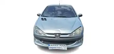 Veículo de Sucata PEUGEOT 206 CC (2D) 2.0 S16 do ano 2001 alimentado RFN (EW10J4)