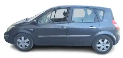 Scrapping Vehicle renault scénic ii (jm0/1_) 1.9 dci (jm0g, jm12, jm1g, jm2c) of the year 2004 powered f9q d8