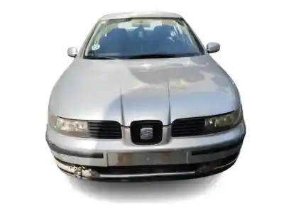 Veículo de Sucata SEAT LEON (1M1) 1.6 16 V do ano 2002 alimentado AUS,AZD,BCB
