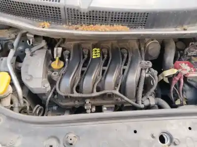 Scrapping Vehicle renault scénic ii (jm0/1_) 1.6 (jm0c, jm0j, jm1b) of the year 2005 powered k4m 761,k4m 782