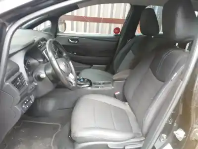 Sloopvoertuig nissan leaf (ze1) electric van het jaar 2021 aangedreven em57