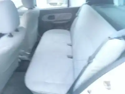 Sloopvoertuig renault clio ii (bb_, cb_) 1.2 lpg (bb0a, cb0a) van het jaar 1999 aangedreven d7f