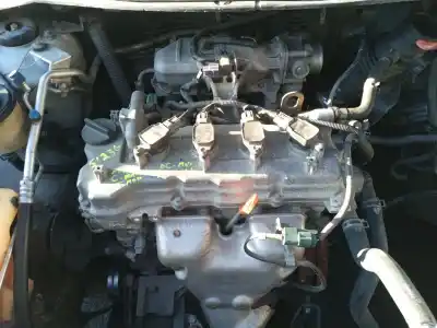 Sloopvoertuig nissan primera hatchback (p12) 1.6 van het jaar 2003 aangedreven qg16de