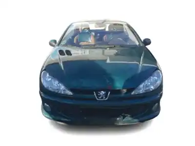 Veículo de Sucata PEUGEOT 206 CC (2D) 1.6 16V (2DNFUF, 2DNFUR) do ano 2000 alimentado NFU (TU5JP4)