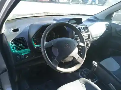 Veículo de Sucata mitsubishi space star monospace (dg_a) 1.9 di-d (dg4a) do ano 2004 alimentado f9q1