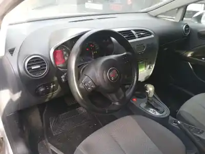 Veículo de Sucata seat leon (1p1) 2.0 tdi 16v do ano 2006 alimentado bkd