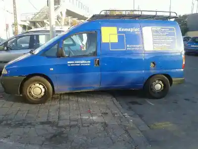 Veículo de Sucata citroen jumpy 2.0 hdi sx caja cerrada acristalada do ano 2001 alimentado rhx