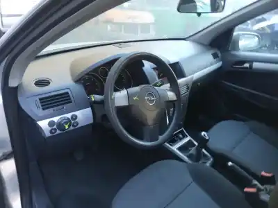 Здавання транспортного засобу opel astra h (a04) 1.7 cdti (l48) року 2004 потужний z17dtl
