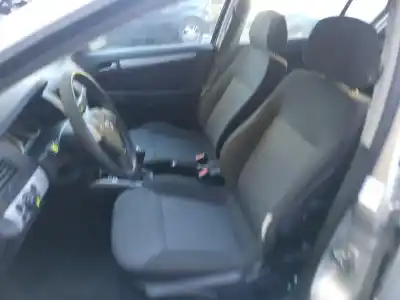 Здавання транспортного засобу opel astra h (a04) 1.7 cdti (l48) року 2004 потужний z17dtl